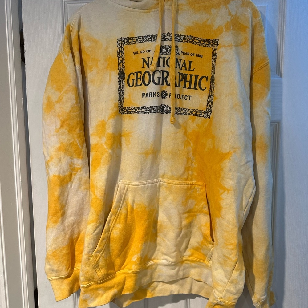 National Geographic Yellow Tie-Dye Men's Sweater